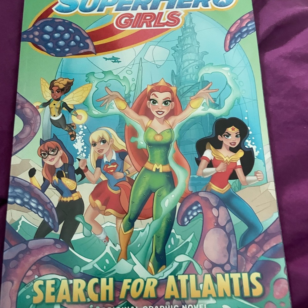 DC Comics Superhero Girls graphic novel